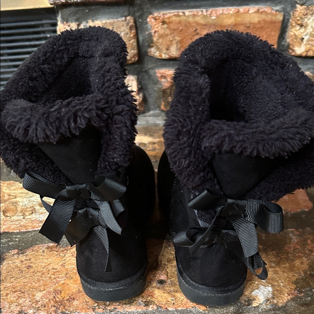 HOT CAKES Boots.